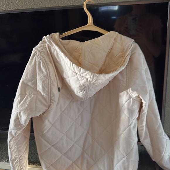 Brand new never worn jacket - Picture 4 of 8